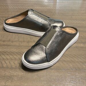 NWOT Comfortiva Align leather Tolah Mule shoes size 8.5